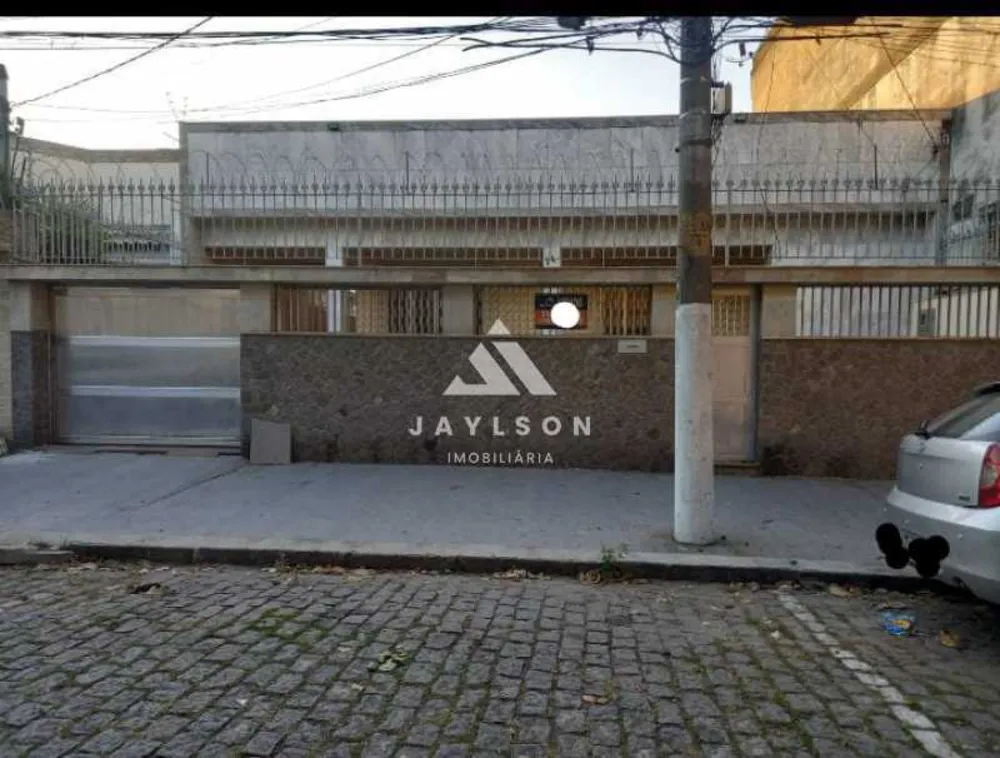 Casa, 4 quartos, 218 m² - Foto 1