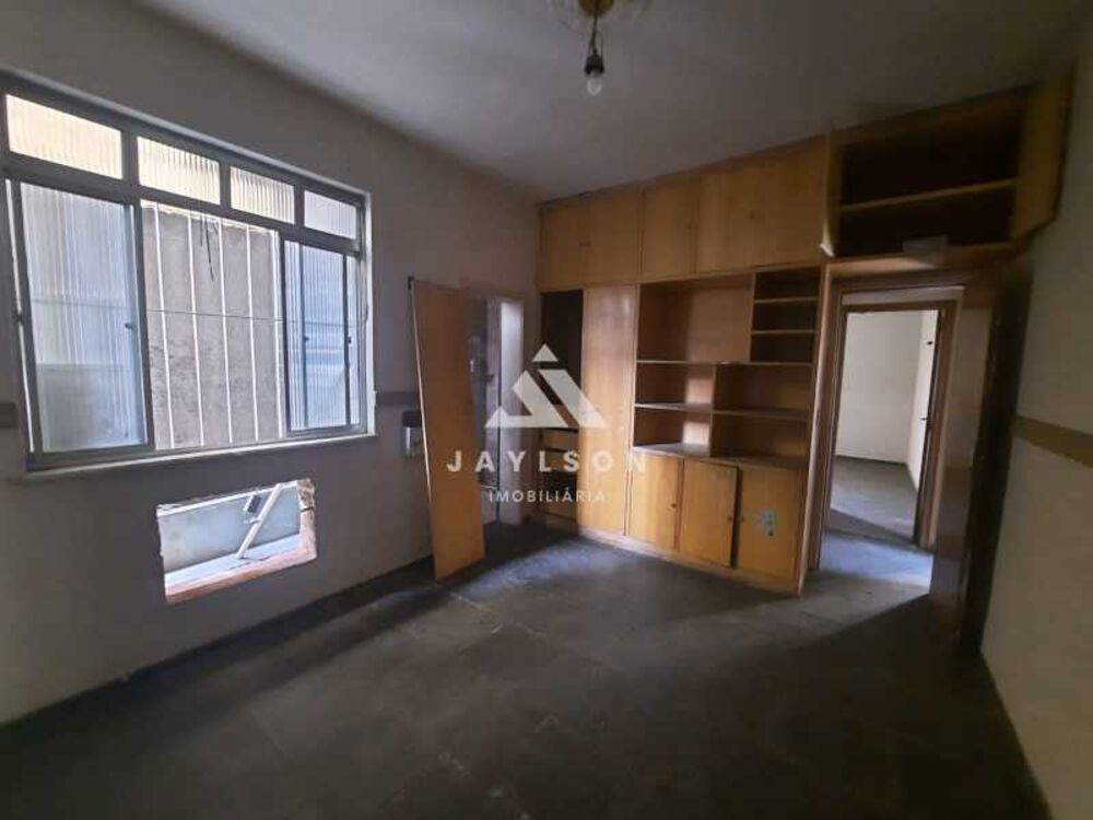 Casa à venda com 4 quartos, 160m² - Foto 4