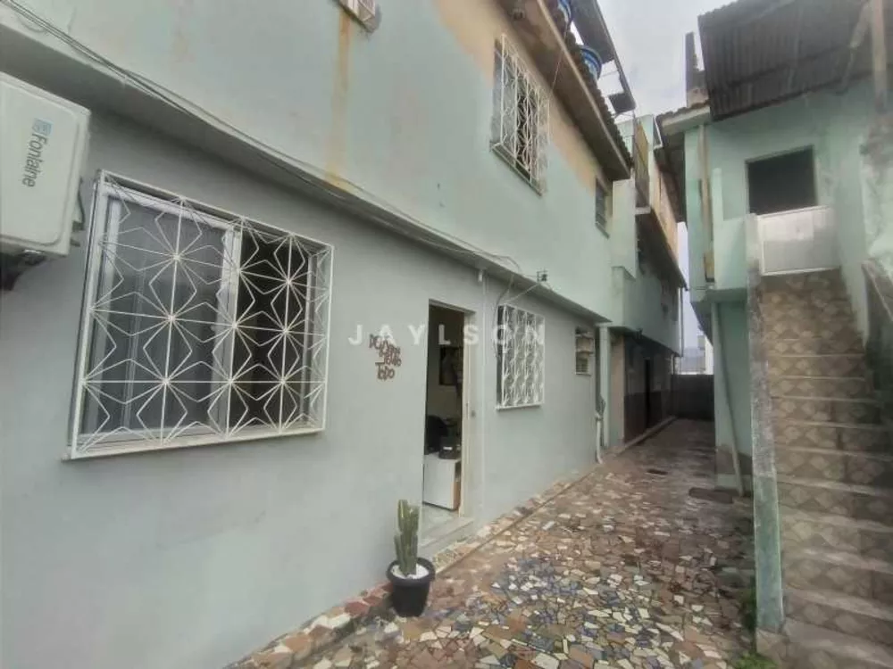 Casa à venda com 2 quartos, 334m² - Foto 2