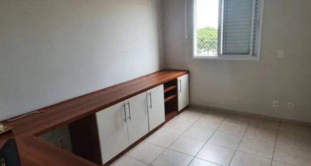 Apartamento à venda com 3 quartos, 91m² - Foto 2