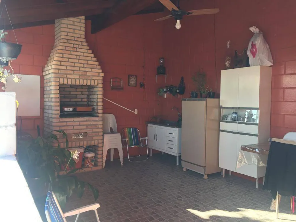 Casa, 3 quartos, 131 m² - Foto 1