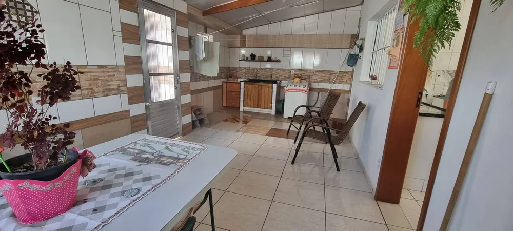 Casa, 3 quartos, 200 m² - Foto 6
