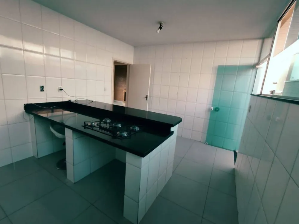 Casa, 3 quartos, 200 m² - Foto 2