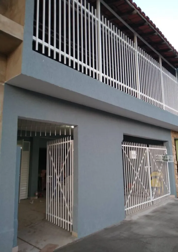 Depósito-Galpão, 206 m² - Foto 1