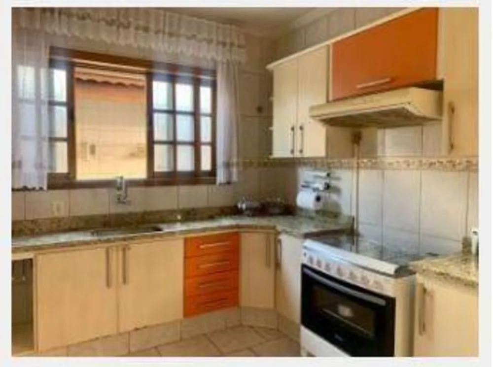 Casa, 3 quartos, 130 m² - Foto 1
