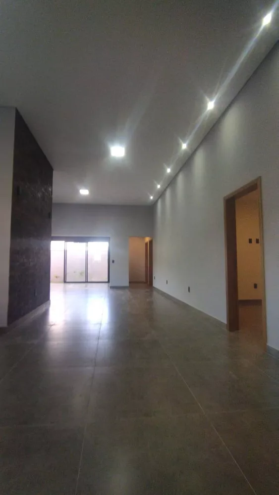 Casa de Condomínio à venda com 3 quartos, 150m² - Foto 1