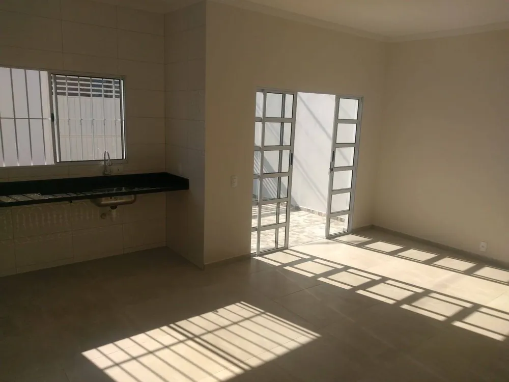 Casa, 3 quartos, 94 m² - Foto 1