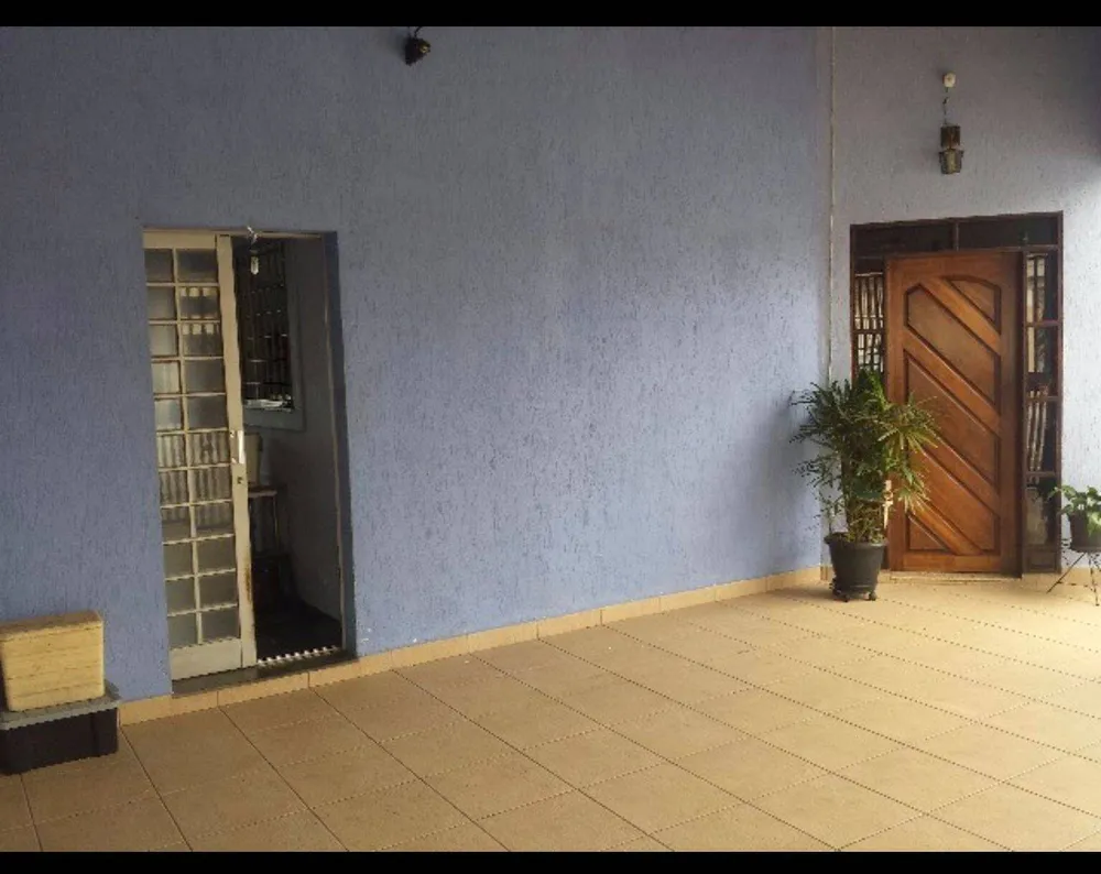 Casa, 3 quartos, 223 m² - Foto 1