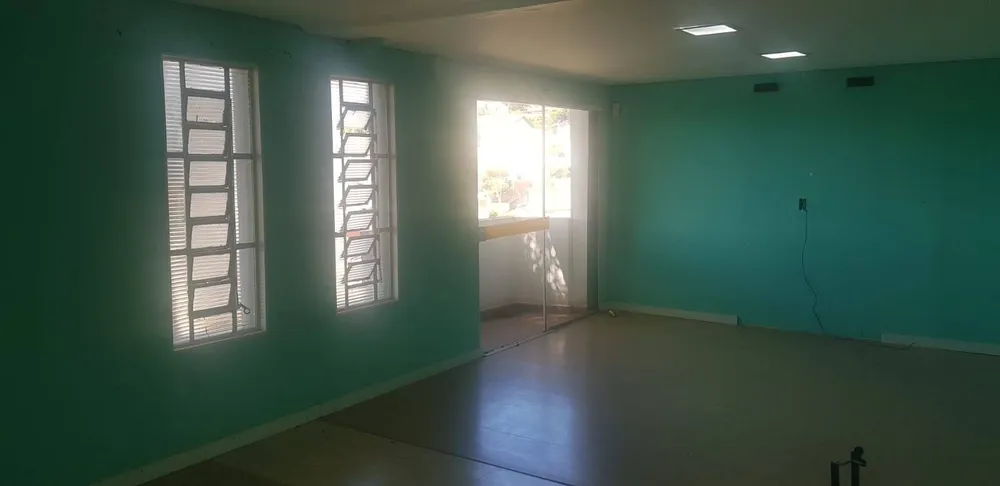 Loja-Salão, 140 m² - Foto 1