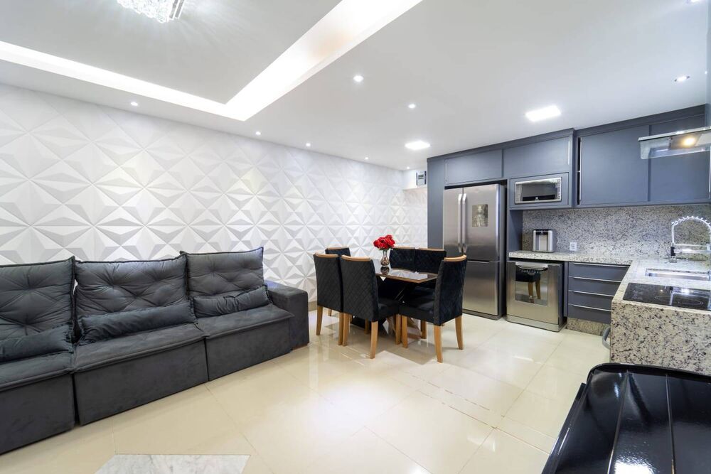 Casa à venda com 3 quartos, 160m² - Foto 1