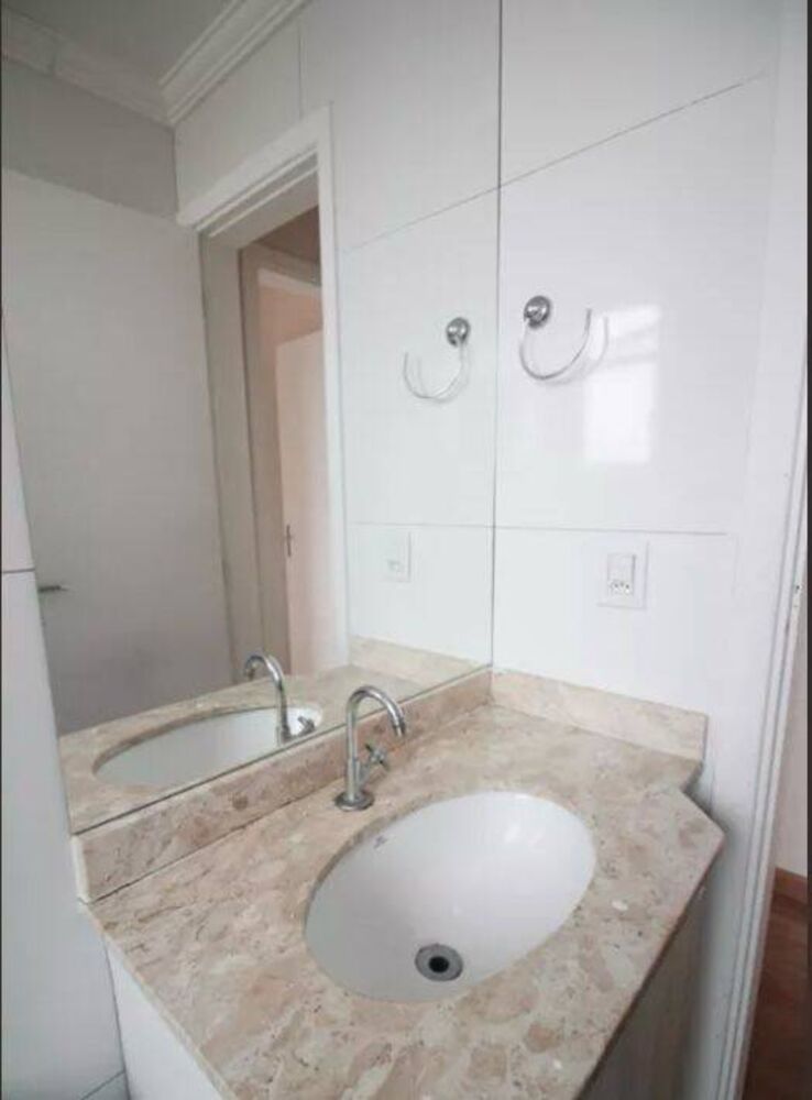 Apartamento à venda com 2 quartos, 45m² - Foto 4