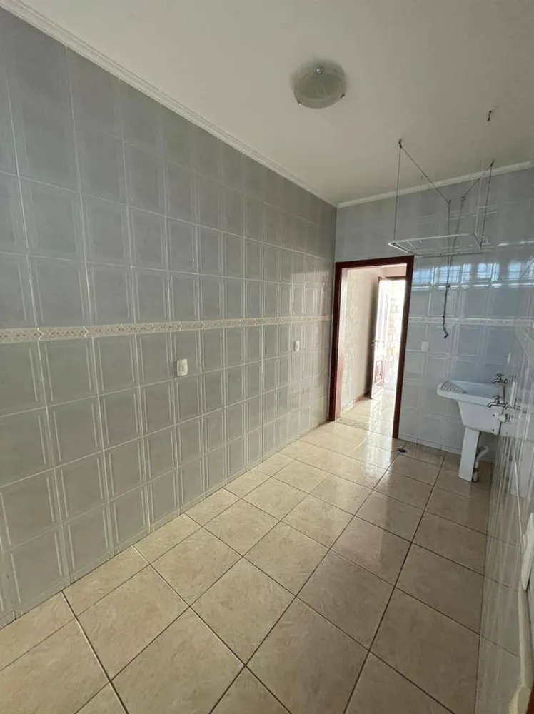 Casa, 3 quartos, 245 m² - Foto 7