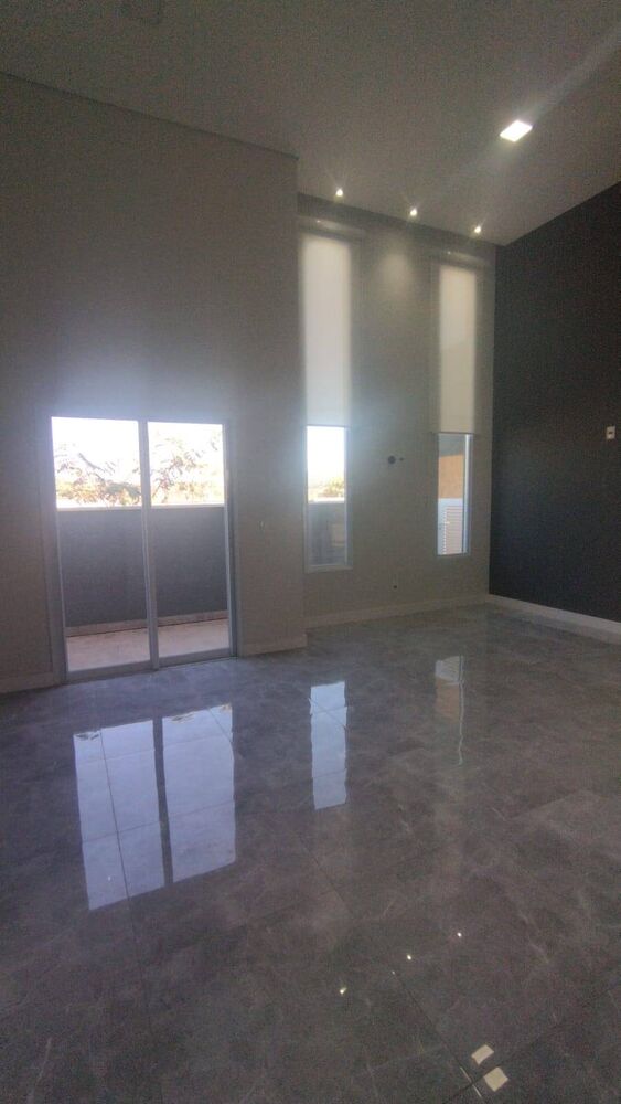 Casa de Condomínio à venda e aluguel com 3 quartos, 140m² - Foto 1