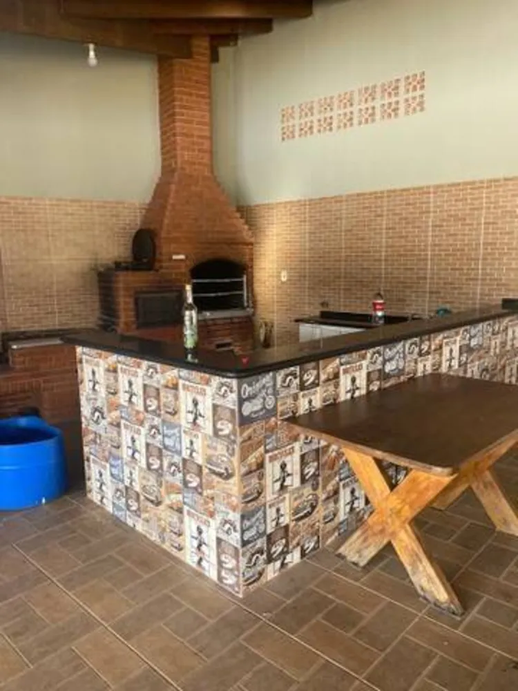Chácara, 3 quartos, 2500 m² - Foto 1