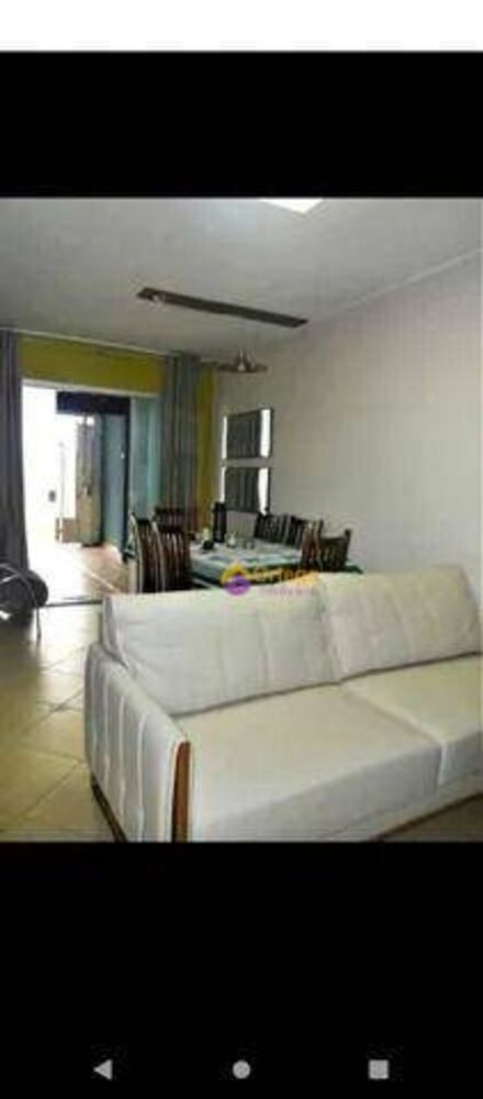 Casa à venda com 3 quartos, 97m² - Foto 4