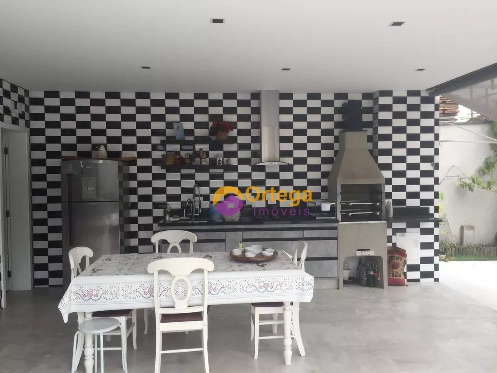 Sobrado, 4 quartos, 390 m² - Foto 5