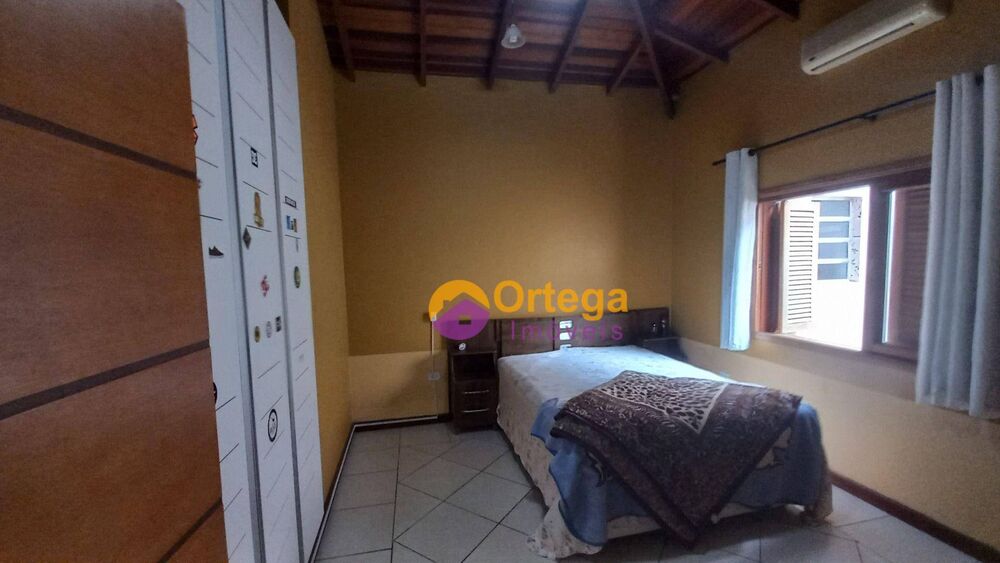 Casa à venda com 4 quartos, 199m² - Foto 13