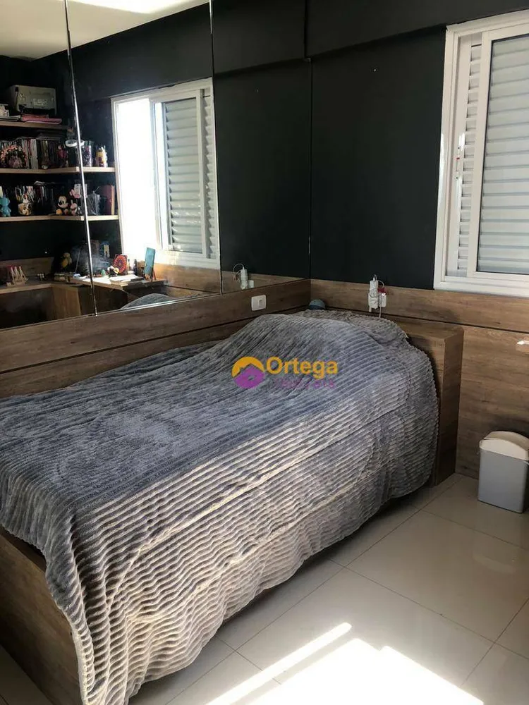 Apartamento, 3 quartos, 182 m² - Foto 2