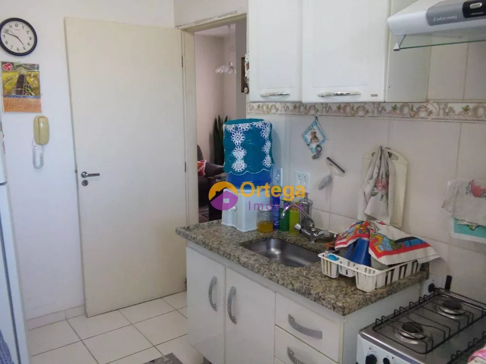 Apartamento à venda com 2 quartos, 50m² - Foto 2