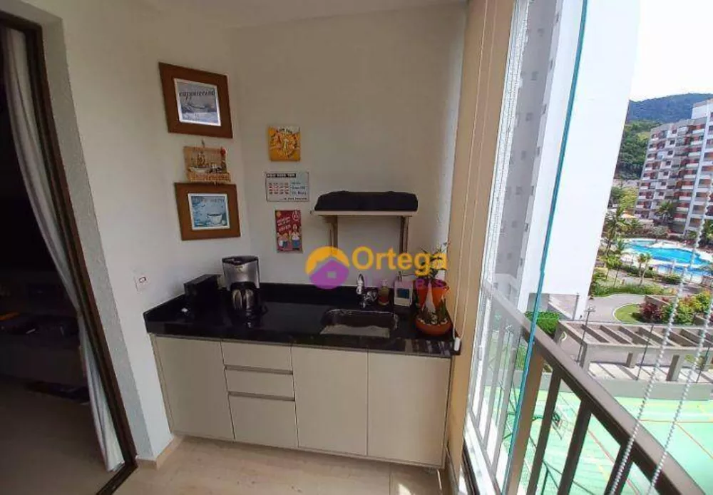 Apartamento à venda com 2 quartos, 60m² - Foto 1