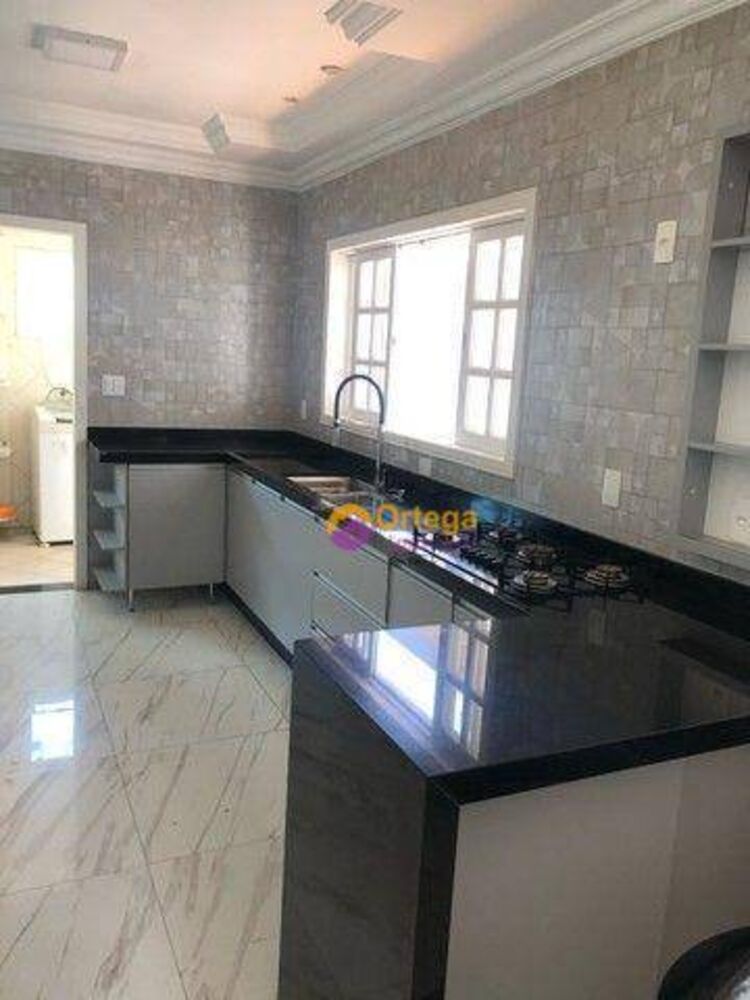 Sobrado, 6 quartos, 480 m² - Foto 8