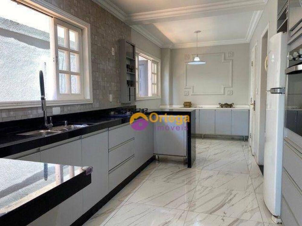 Sobrado, 6 quartos, 480 m² - Foto 6