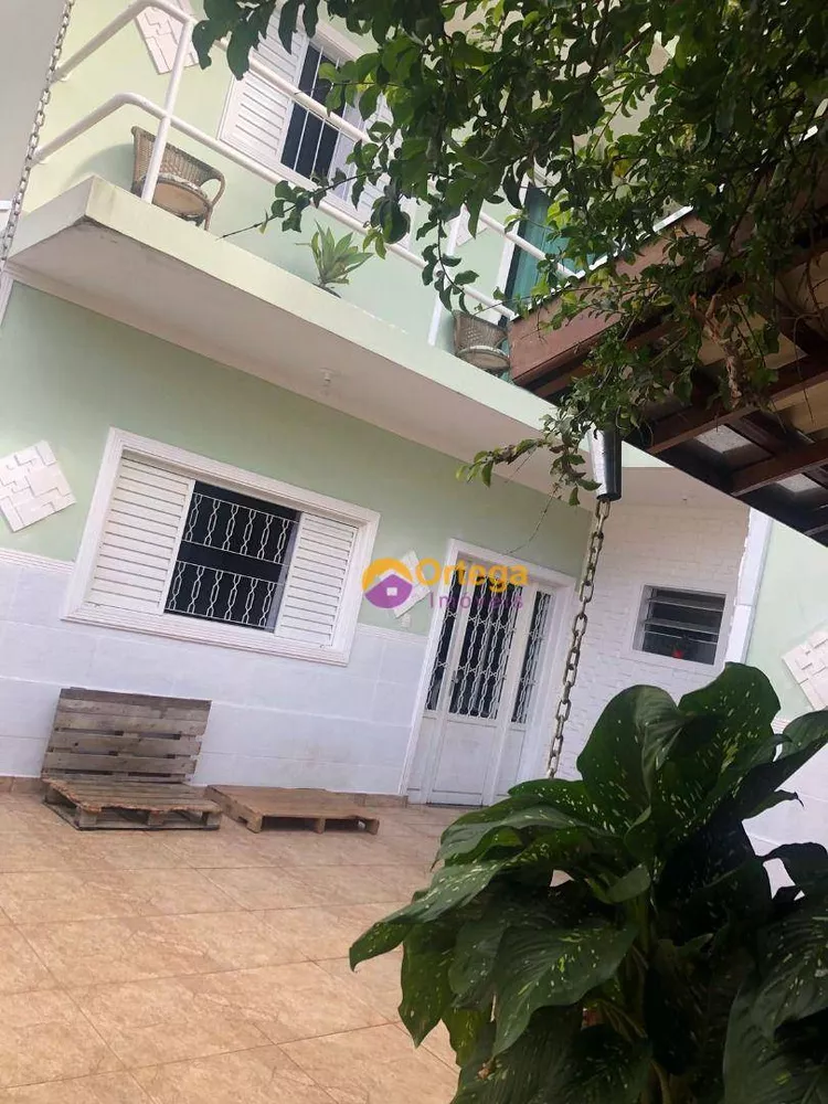 Casa, 3 quartos, 212 m² - Foto 9