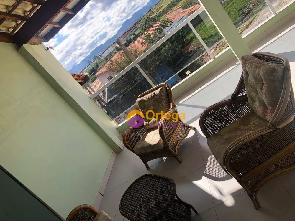 Casa, 3 quartos, 212 m² - Foto 4