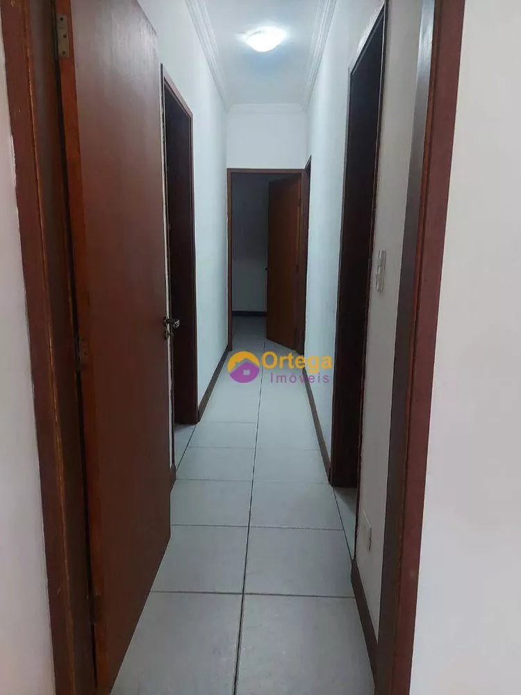 Casa, 3 quartos, 180 m² - Foto 2