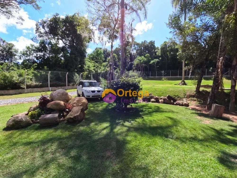 Chácara, 2 quartos, 2730 m² - Foto 2