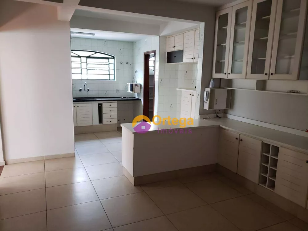 Sobrado, 5 quartos, 350 m² - Foto 8