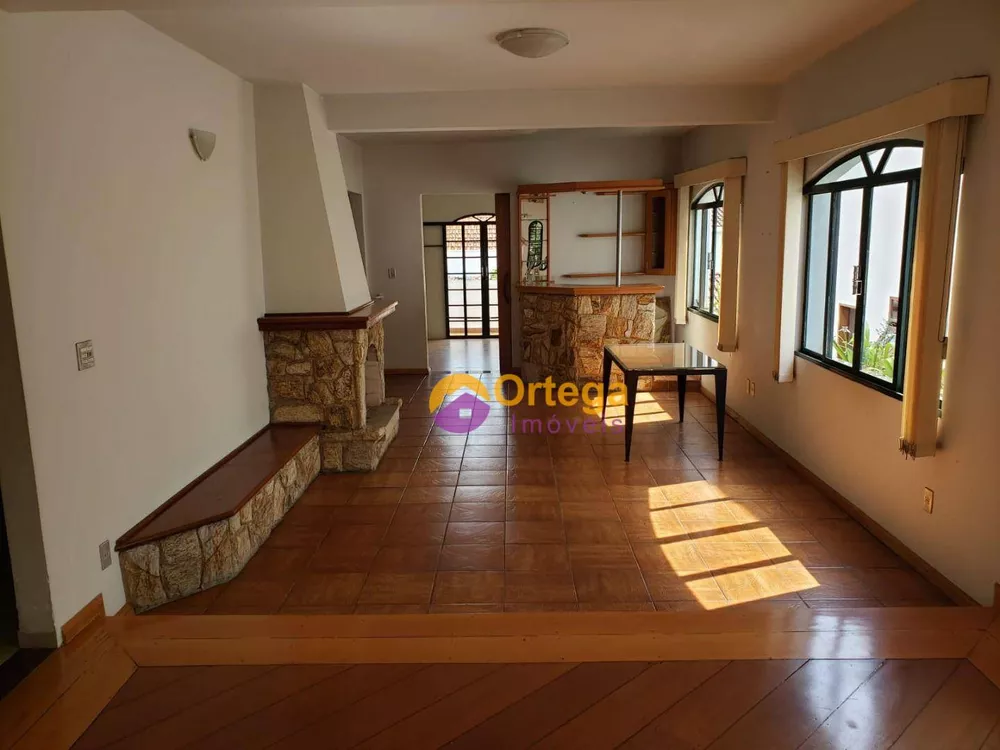 Sobrado, 5 quartos, 350 m² - Foto 2