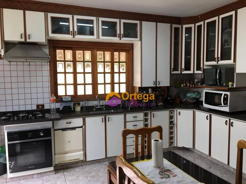 Sobrado à venda com 4 quartos, 280m² - Foto 4