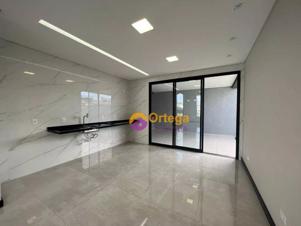 Sobrado à venda com 3 quartos, 230m² - Foto 4