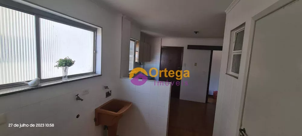 Apartamento à venda com 3 quartos, 103m² - Foto 4