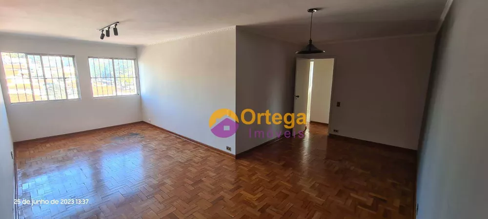 Apartamento à venda com 3 quartos, 103m² - Foto 1