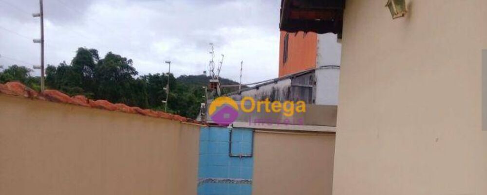 Casa à venda com 2 quartos, 50m² - Foto 2