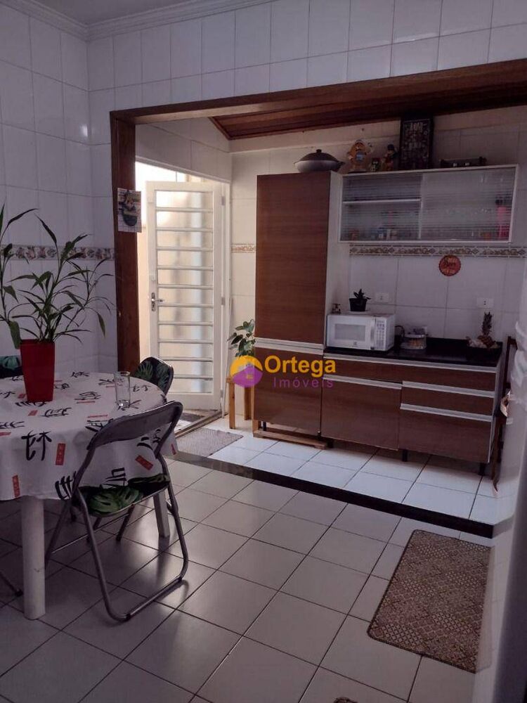Casa, 3 quartos, 150 m² - Foto 4