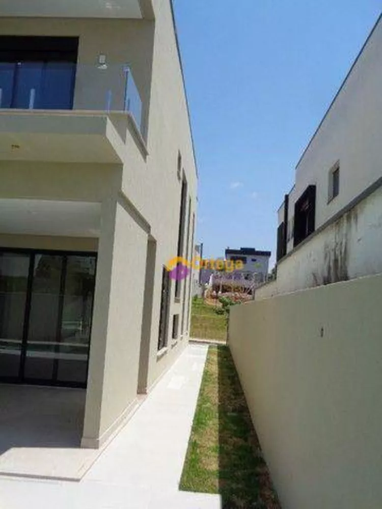 Sobrado à venda com 4 quartos, 390m² - Foto 4