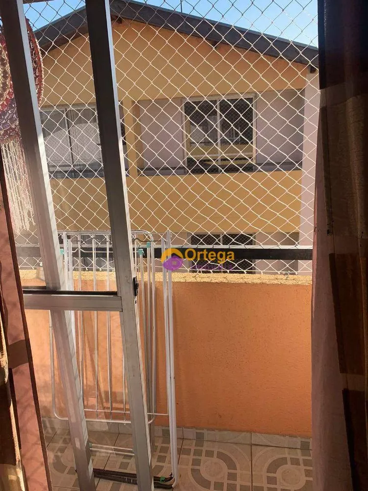 Apartamento à venda com 3 quartos, 111m² - Foto 3