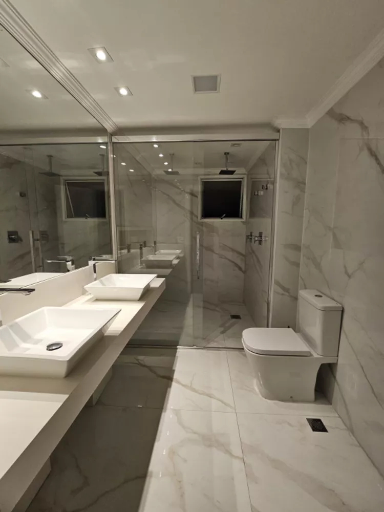 Apartamento, 3 quartos, 223 m² - Foto 2