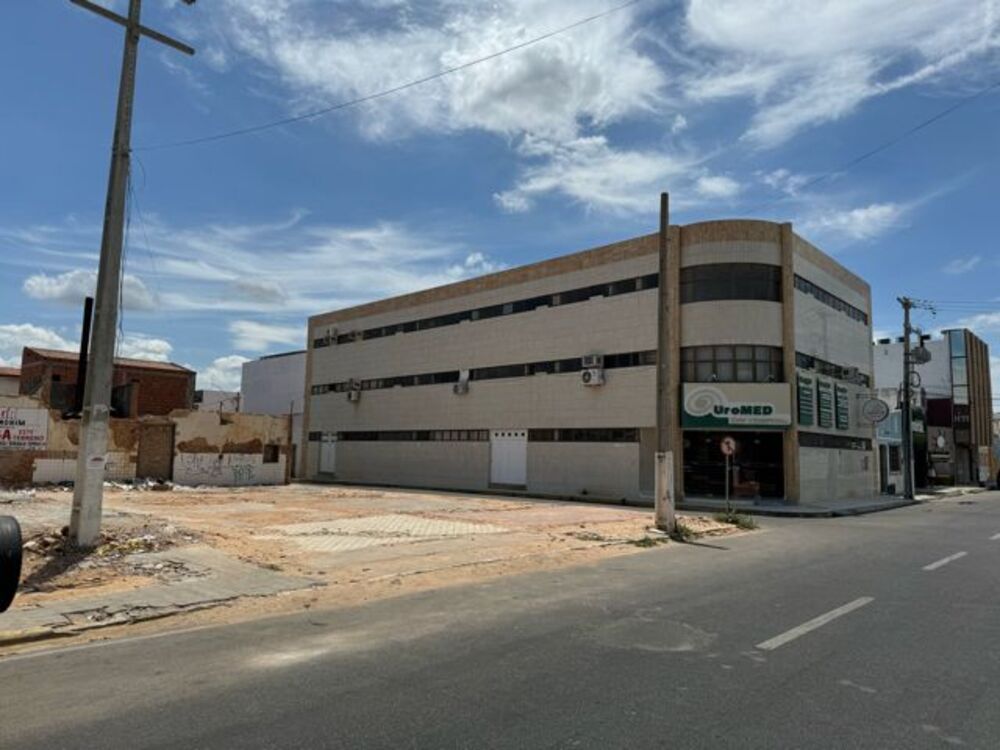 Loteamento e Condomínio para alugar, 1000m² - Foto 1