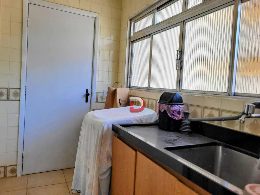 Apartamento, 3 quartos, 140 m² - Foto 1