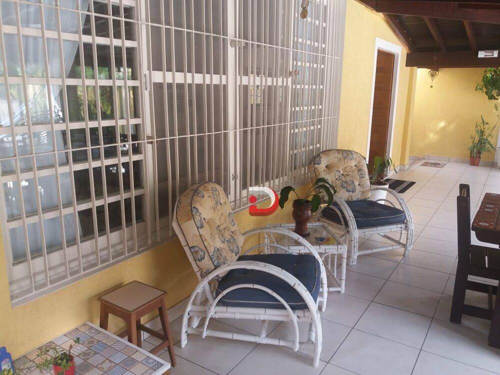 Casa, 3 quartos, 200 m² - Foto 4