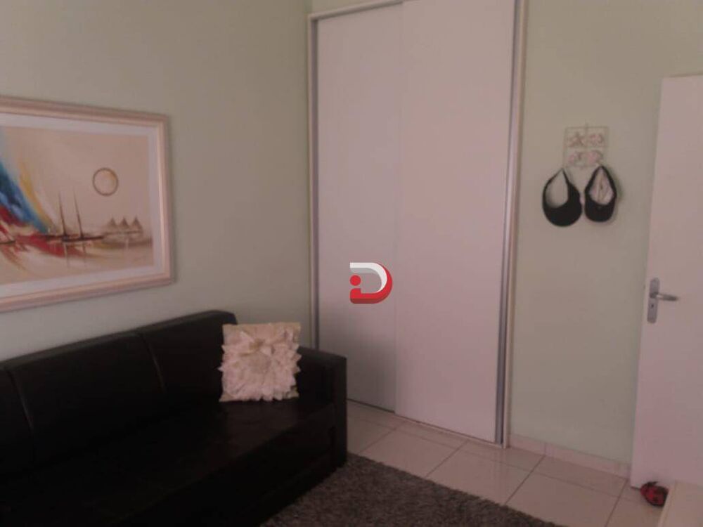 Casa, 3 quartos, 200 m² - Foto 1