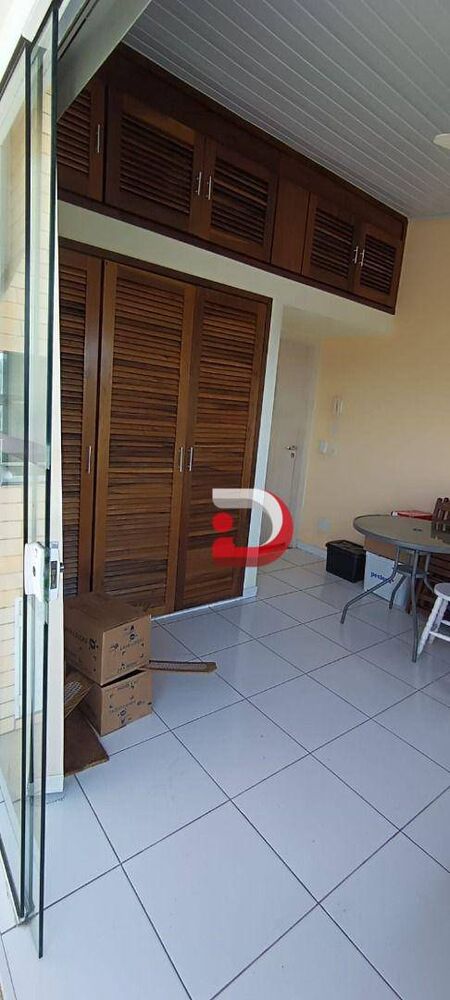 Cobertura, 3 quartos, 240 m² - Foto 2