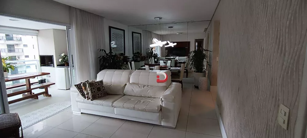 Apartamento à venda com 4 quartos, 134m² - Foto 5