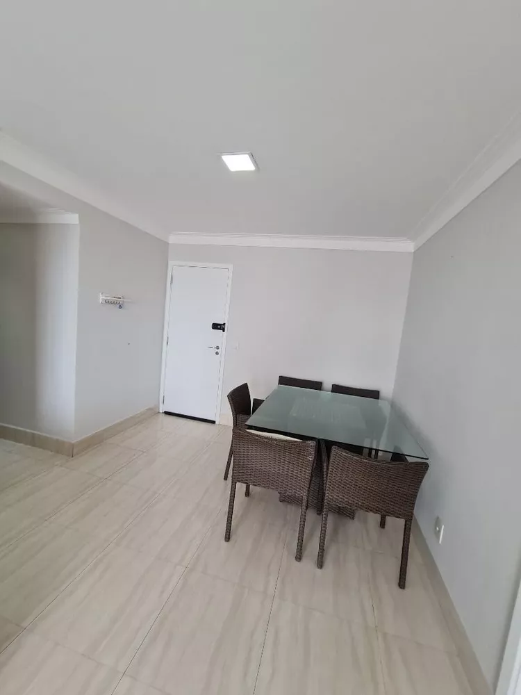 Apartamento à venda com 3 quartos, 118m² - Foto 2