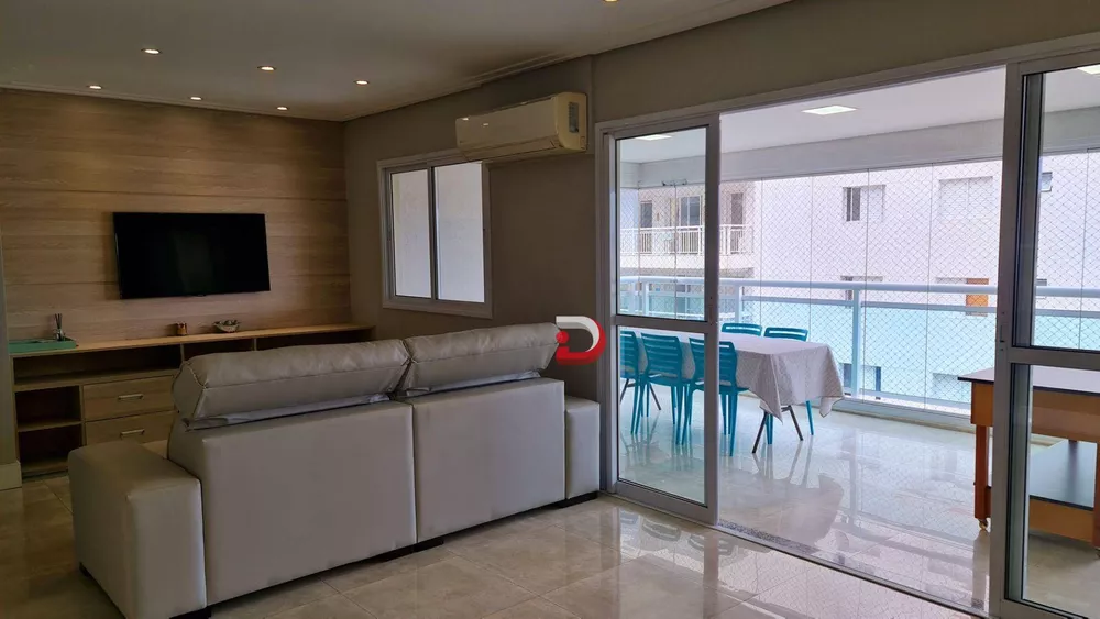 Apartamento à venda com 3 quartos, 135m² - Foto 4