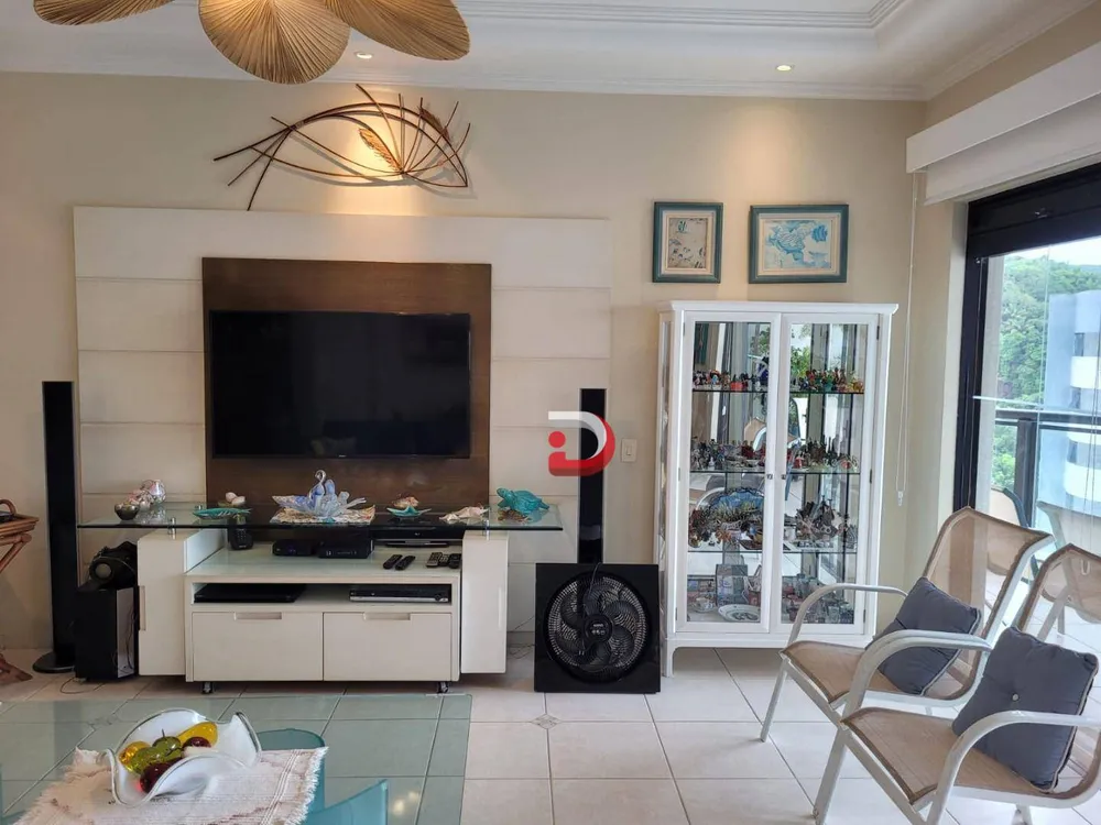 Apartamento, 3 quartos, 200 m² - Foto 1
